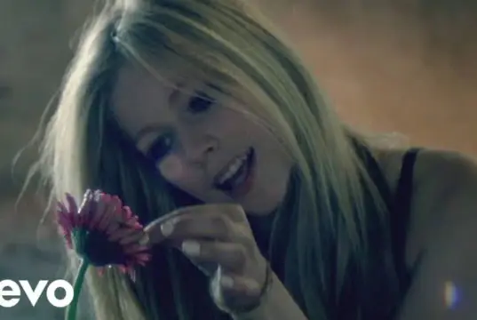 Lirik Lagu Wish You Were Here – Avril Lavigne Beserta Terjemahannya Lirik Lagu Wish You Were Here - Avril Lavigne Beserta Terjemahannya