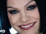 Lirik Lagu Flashlight dan Terjemahan - Jessie J