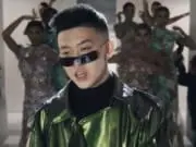 Lirik Lagu 100 Degrees dan Artinya – Rich Brian Lirik Lagu 100 Degrees dan Artinya - Rich Brian