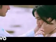 Lirik Lagu Tak Ingin Usai – Keisya Levronka