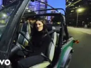 Lirik Lagu Friend dan Terjemahan – Gracie Abrams Lirik Lagu Friend dan Terjemahan - Gracie Abrams
