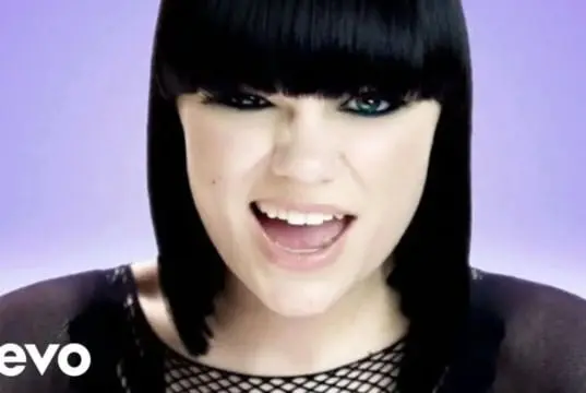Lirik Lagu Price Tag dan Terjemahan - Jessie J, B.o.B