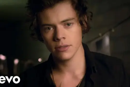 Lirik Lagu Story of My Life – One Direction dan Terjemahan Lirik Lagu Story of My Life - One Direction dan Terjemahan