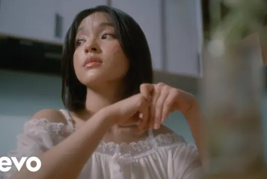 Lirik Lagu Buku Karangan – Elsa Japasal Lirik Lagu Buku Karangan - Elsa Japasal