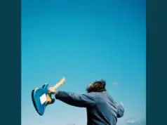Lirik Lagu Feel Something - Fiji Blue (Terjemahan)