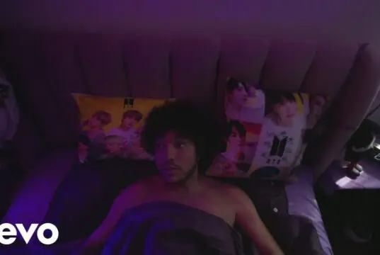 Lirik Lagu Bad Decisions – Benny Blanco, BTS, Snoop Dogg (Terjemahan) Lirik Lagu Bad Decisions - Benny Blanco, BTS, Snoop Dogg (Terjemahan)