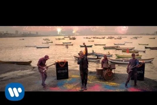 Lirik Lagu Hymn For The Weekend – Coldplay Lirik Lagu Hymn For The Weekend - Coldplay