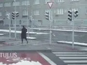 Lirik Lagu Pamit - Tulus